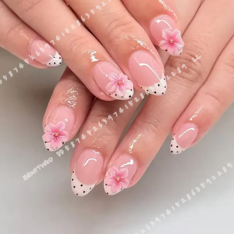 Nail Art Oval - 24個入りショートオーバル3Dジェルネイルチップ、フラワーネイルアート、フレンチアクリルプレスオンネイル、女性用DIYマニキュア用つけ爪