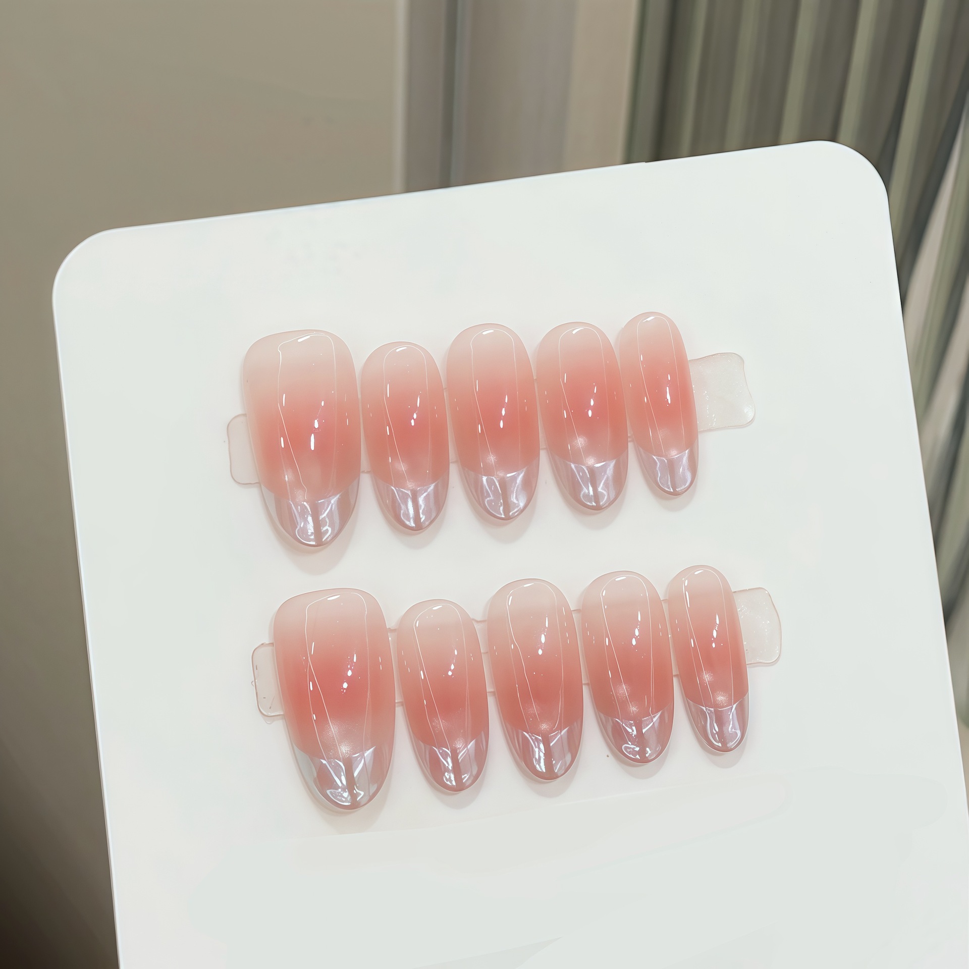 Nail Art Oval - 10個入り純手作りオーバルネイルアート、素敵なフェイクネイル、シンプルなピュアカラーピーチブラッシュスマイルフレンチキャッツアイ、女性向けアイデア