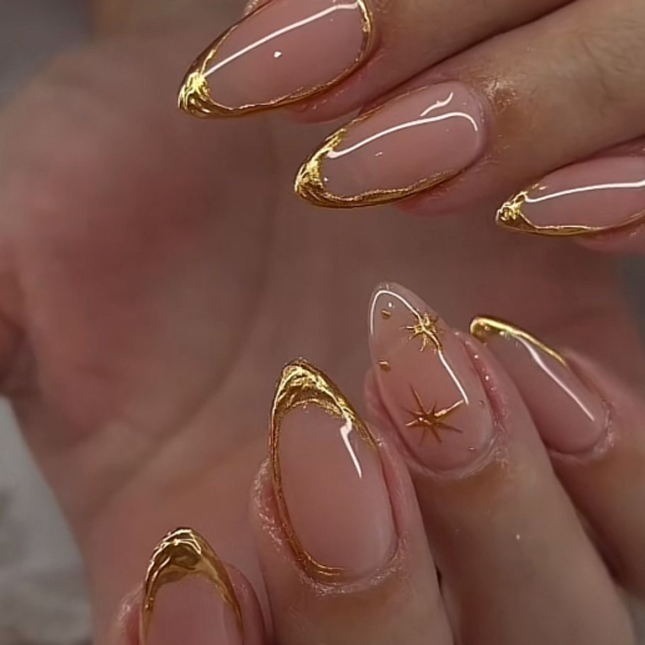 24枚入りショートアーモンドネイルセット、フルカバースターム - Nail Art Ombre のレビューと価格