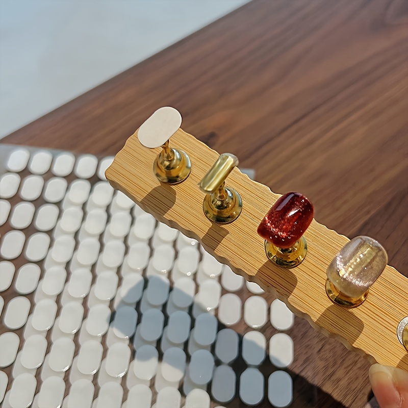 ネイルアートディスプレイ粘着タブ2個、付け爪マニキュアチップ - Nail Art Viral のレビューと価格