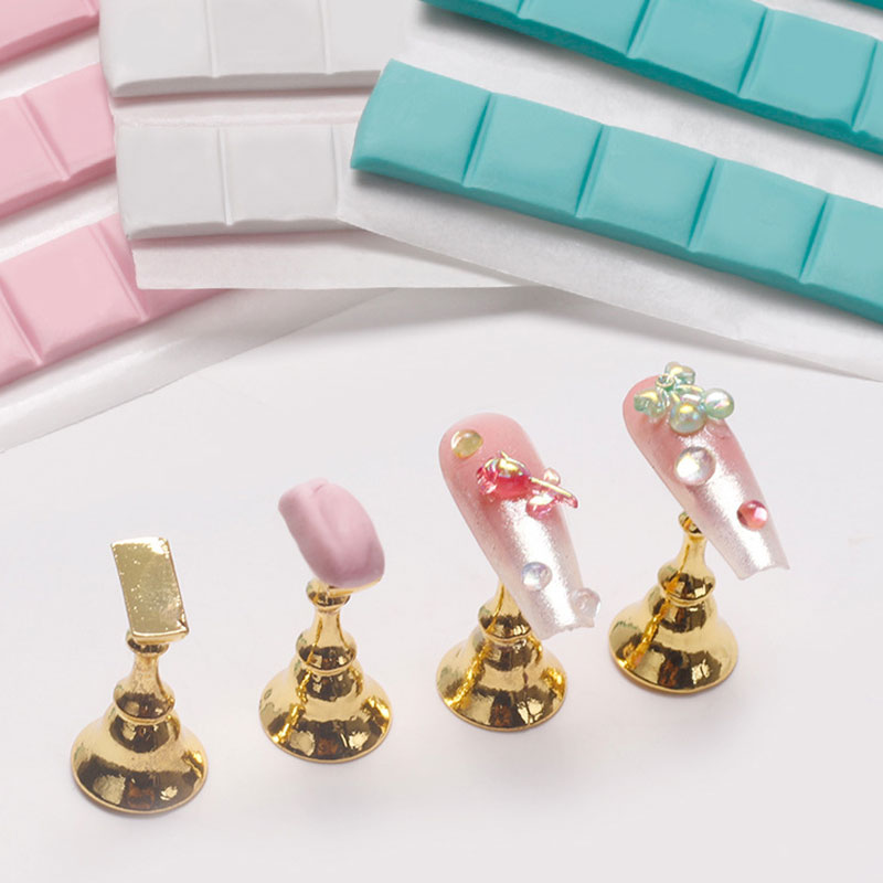 1 パックネイル接着剤粘土スティック爪のヒントホルダースタン - Nail Art Viral のレビューと価格