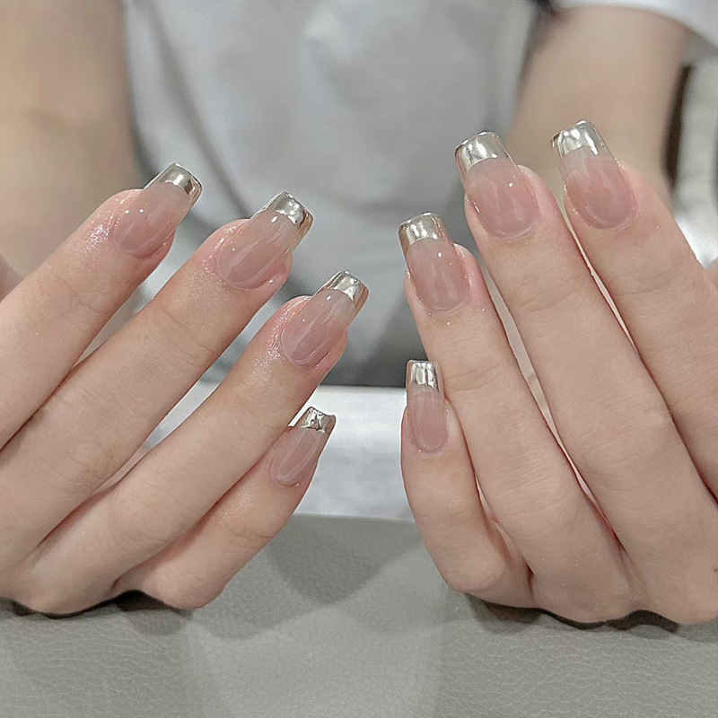24枚入りミディアムサイズの棺型プレスオンネイル、シンプルバ - Nail Art Ombre のレビューと価格