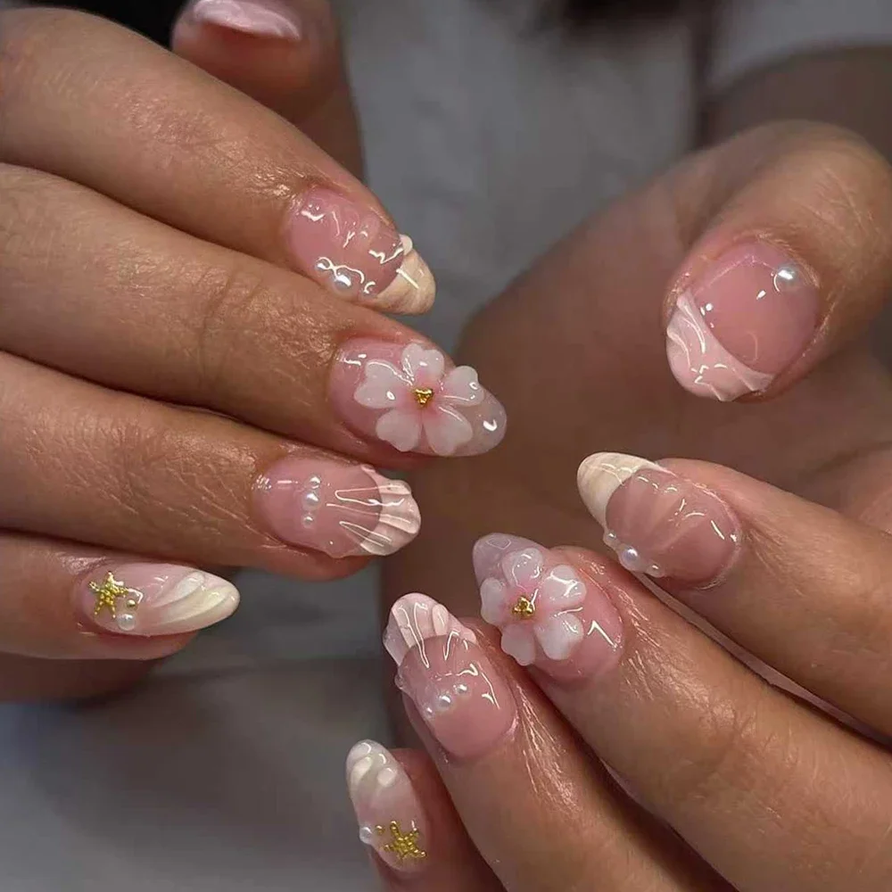 短い楕円形の3Dパールシェルフレンチつけ爪24枚入り、自己粘 - Nail Art Oval のレビューと価格