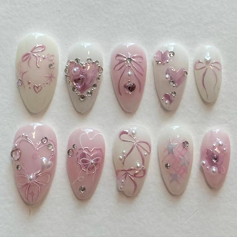 24枚入りグリーンフレンチフェイクネイルセット、アーモンドヘ - Nail Art Oval のレビューと価格