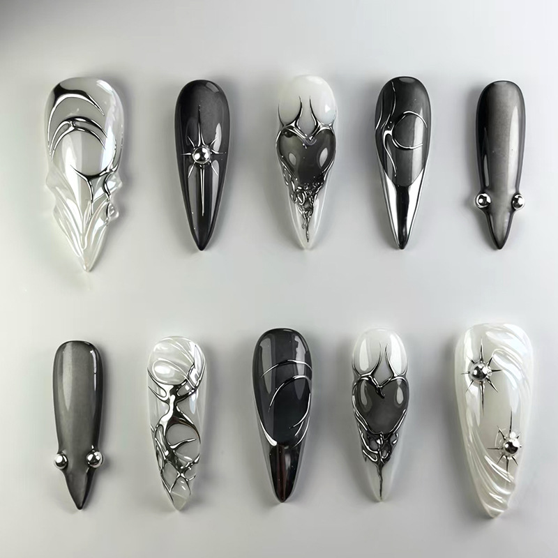 24枚入りグリーンフレンチフェイクネイルセット、アーモンドヘ - Nail Art Oval のレビューと価格